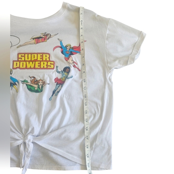 Justice League Womens White Short Sleeve "Super Powers" Graphic Tee, Size M - Picture 8 of 9